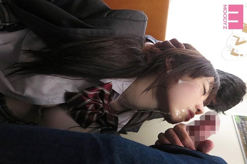 学生服姿の水卜さくらちゃん。かわいい顔に射精。