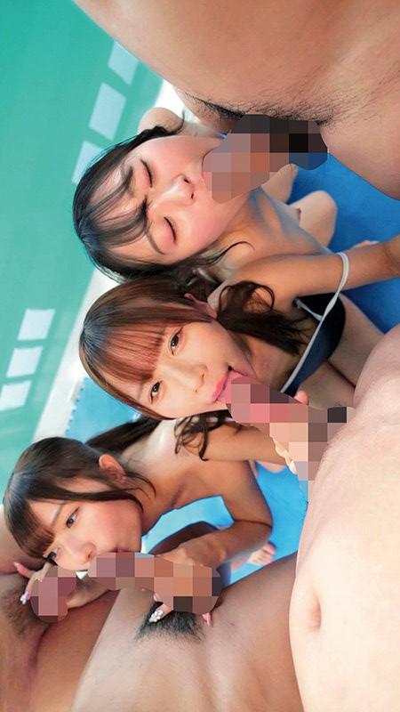 フェラしてくれる、スクール水着姿の逢沢みゆちゃん・花守夏歩ちゃん・天羽りりかちゃん。