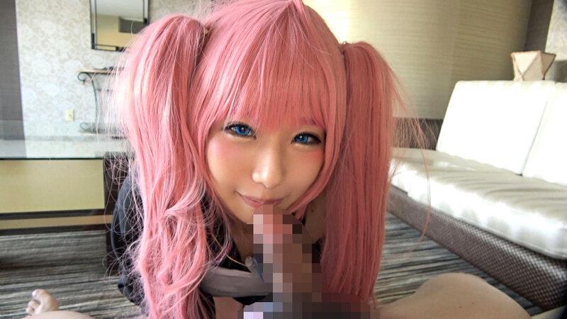 フェラしてくれる、コスプレ姿の倉多まおちゃん。