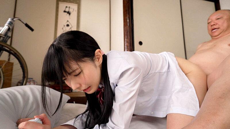 学生服姿の希咲那奈ちゃんと、バックでセックス。