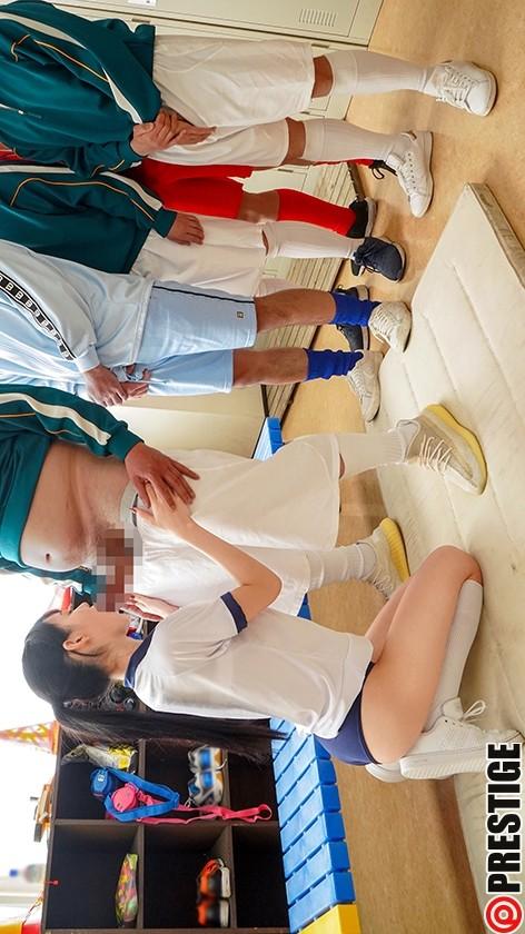 フェラしてくれる、ブルマ姿の八掛うみちゃん。